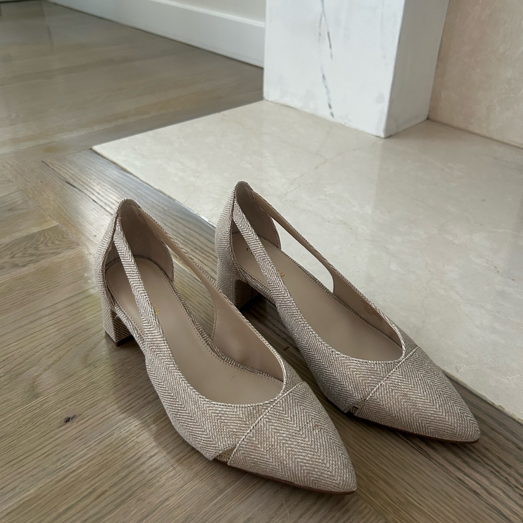 Brand New Cole Haan Low Heels